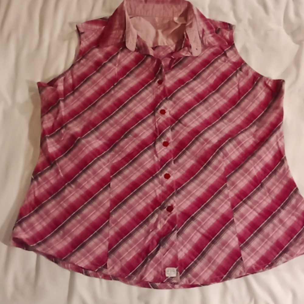 Twenty X LG Sleeveless Button Up Shirt Pink Purple And White Good Condition